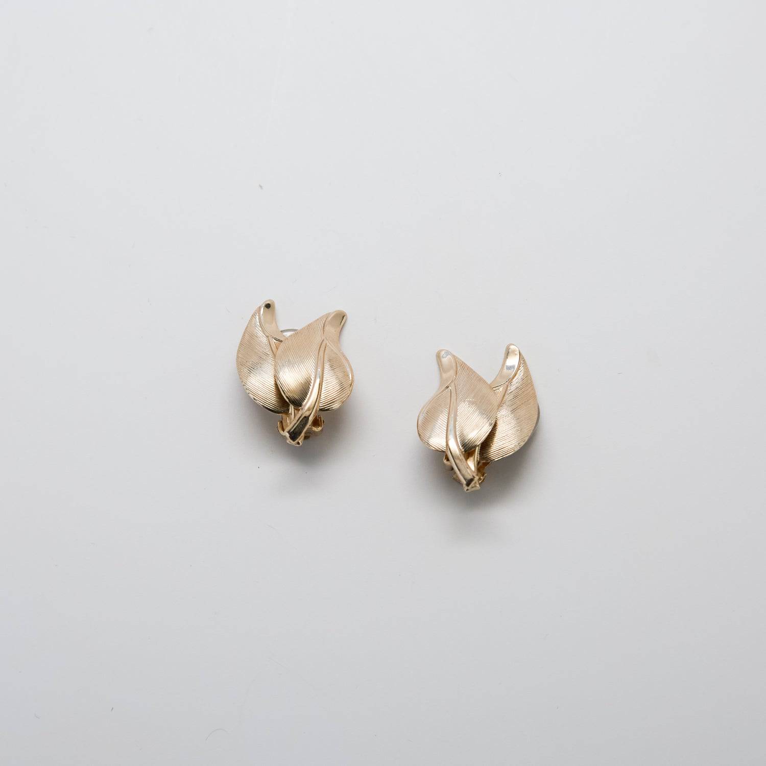 Vintage Bergère Gold Leaf Earrings - Admiral Row