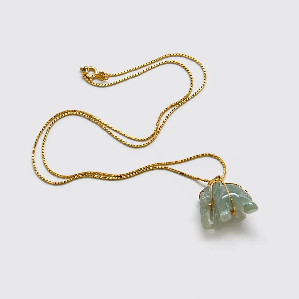 Vintage Green Stone Elephant Pendant Necklace