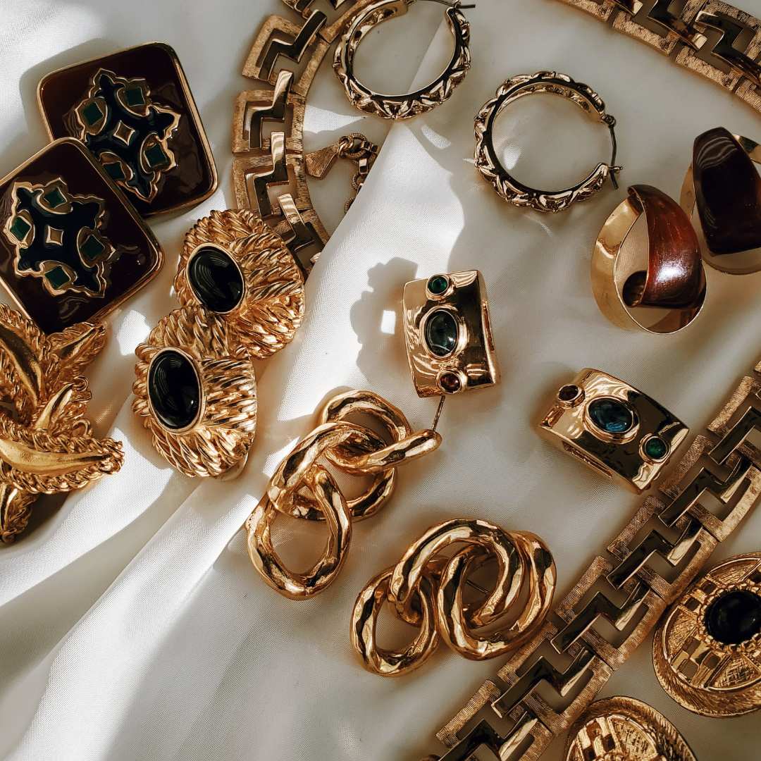 Vintage Jewelry from Admiral Row as an Eco-Friendly Choice
