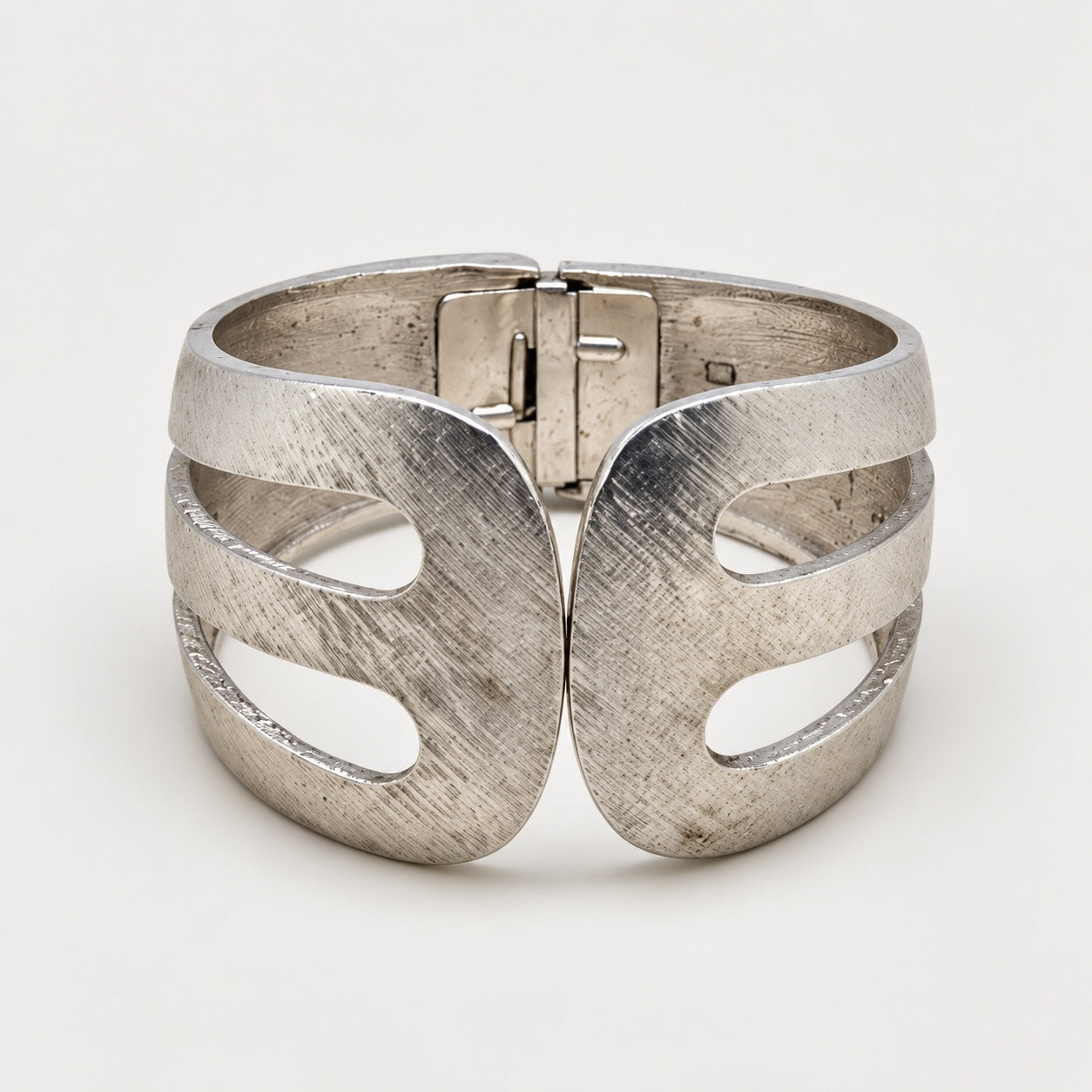 Vintage Silver Brushed Cutout Hinged Cuff — main view (source 2943)