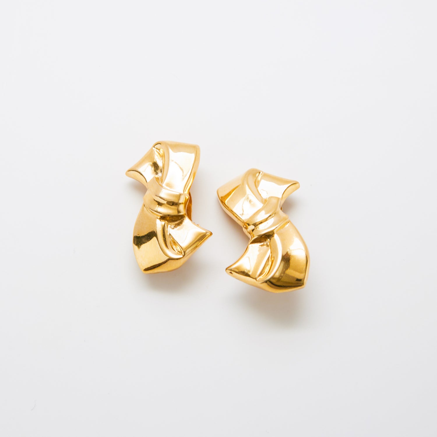 Vintage Gold Bow Earrings