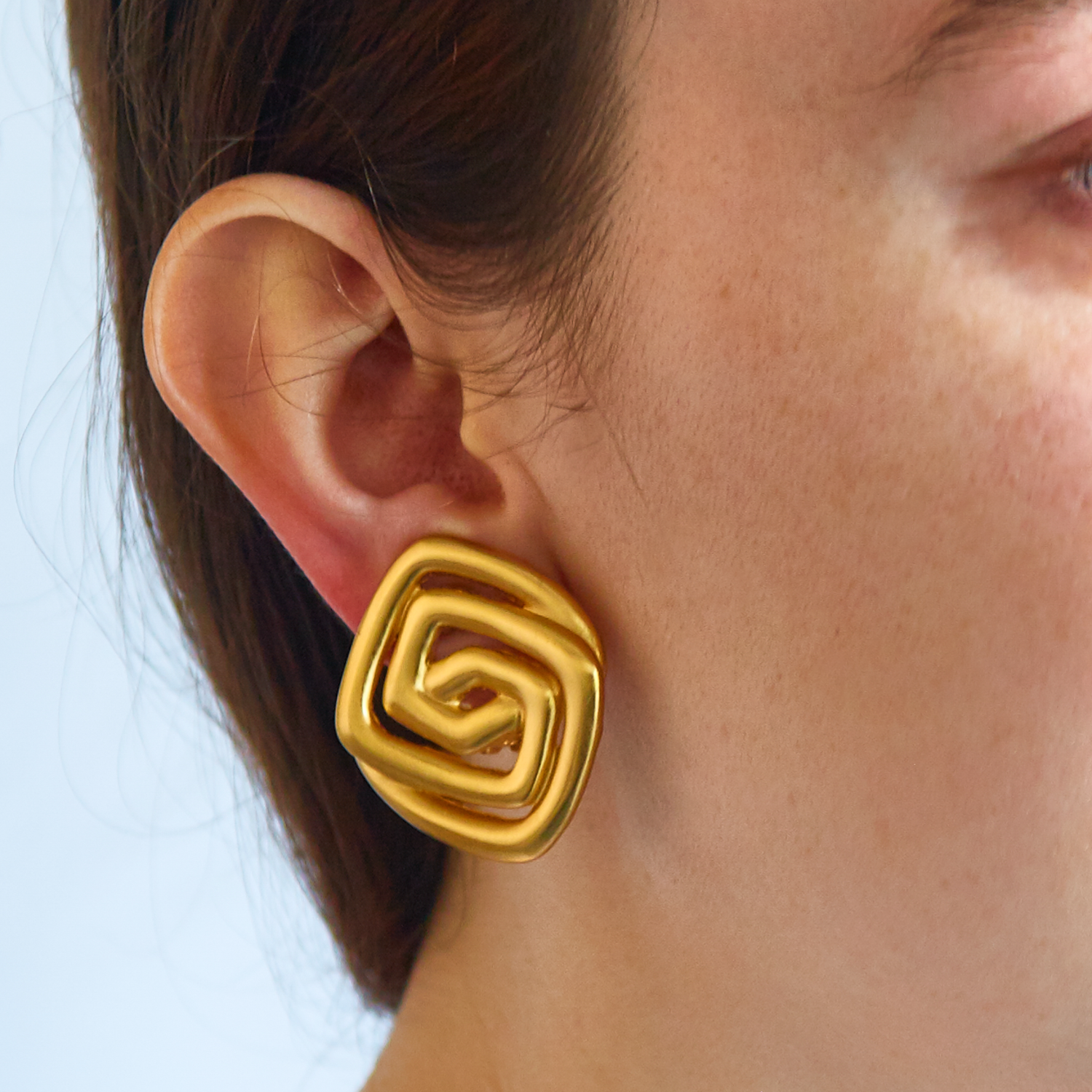 Vintage Gold Square Spiral Earrings