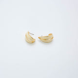 Vintage Trifari Off White and Gold Earrings