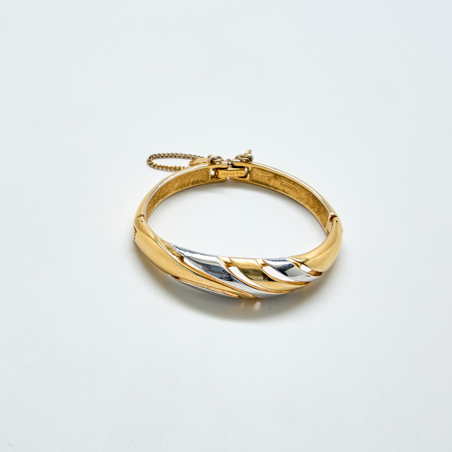 Shop Vintage Bracelets: Timeless Styles at Admiral Row