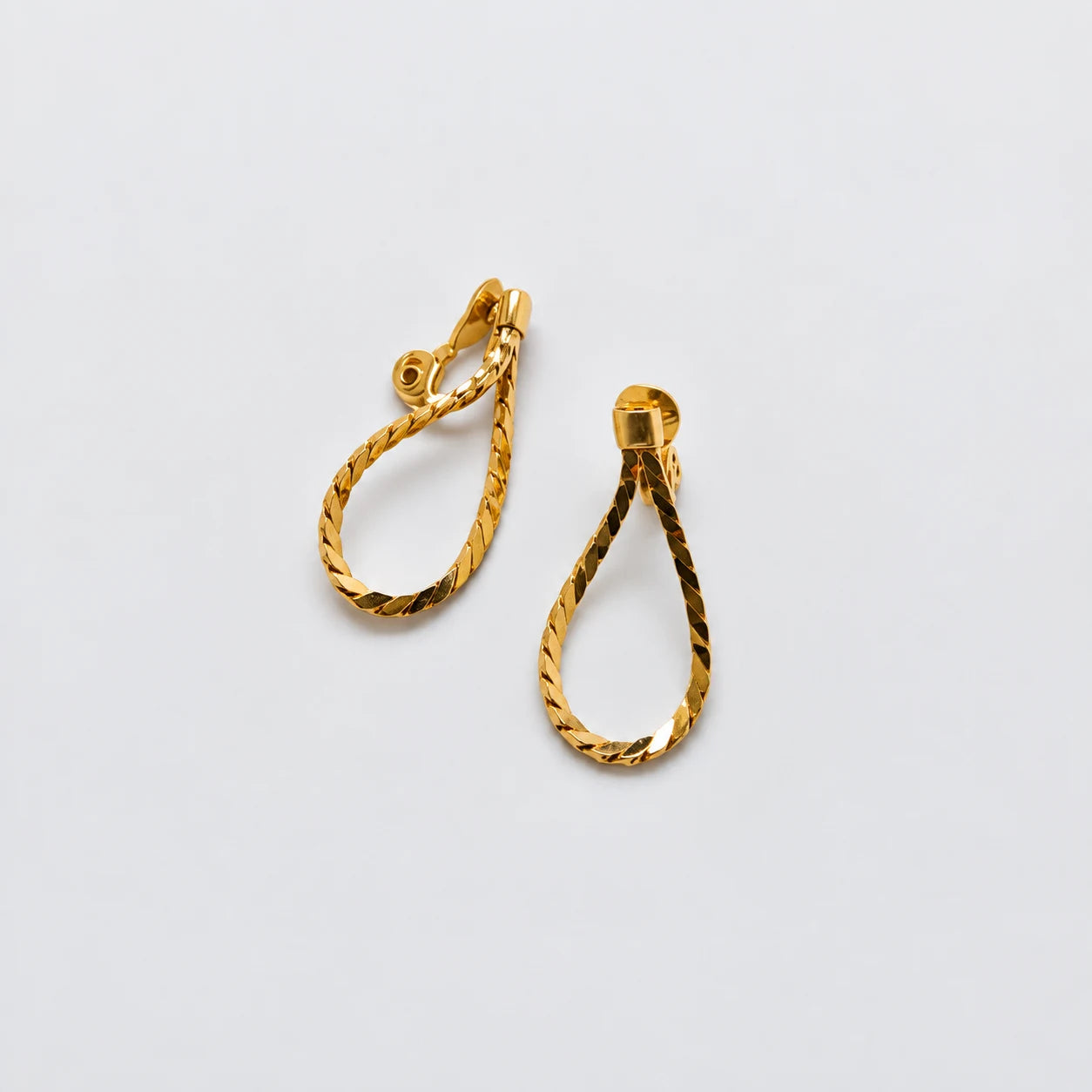 Vintage Gold-Tone Faceted Teardrop Clip-On Earrings — pair detail
