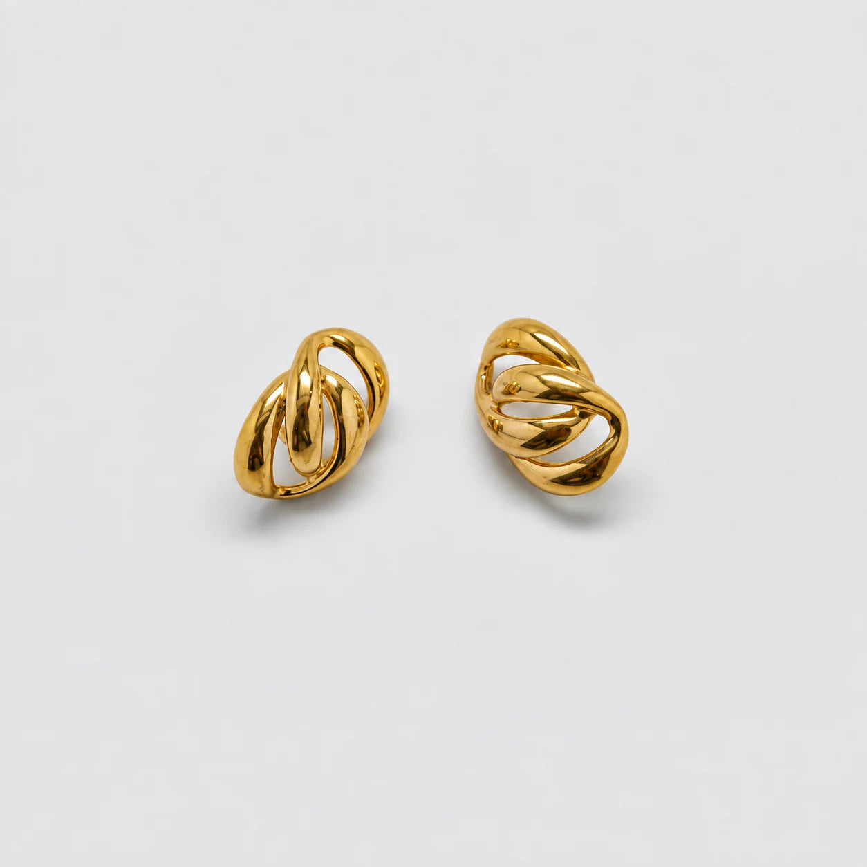 Vintage Gold-Tone Interlocking Loop Earrings — alternate front view