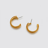 Vintage gold-tone mesh hoop earrings — pair
