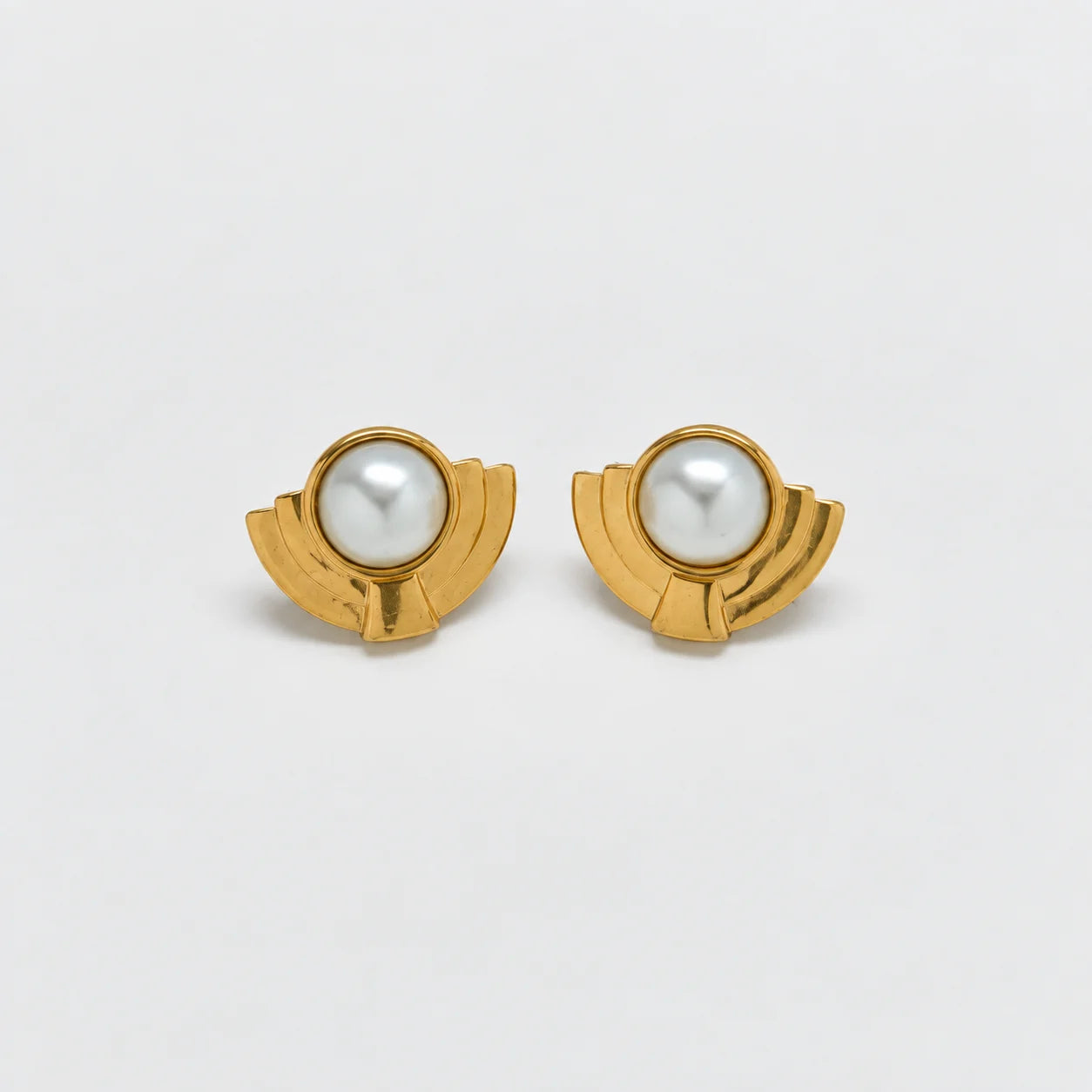 Vintage gold-tone pearl-look Deco stud earrings — front