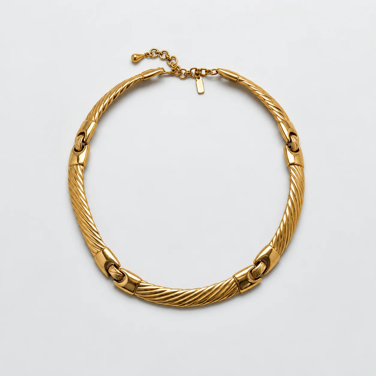 Vintage gold-tone segmented rope collar necklace — front