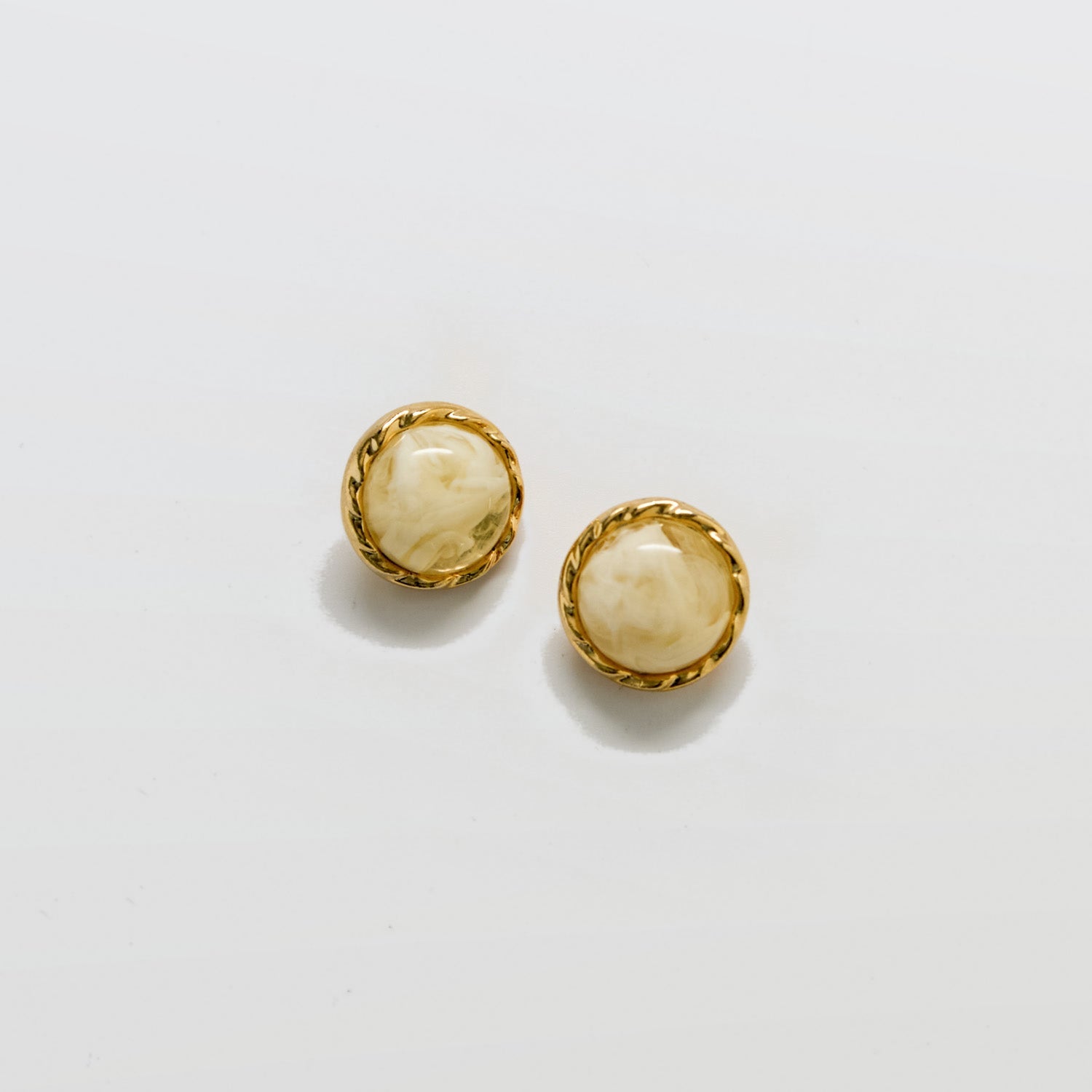 Vintage Marbled Cream Earrings - Admiral Row