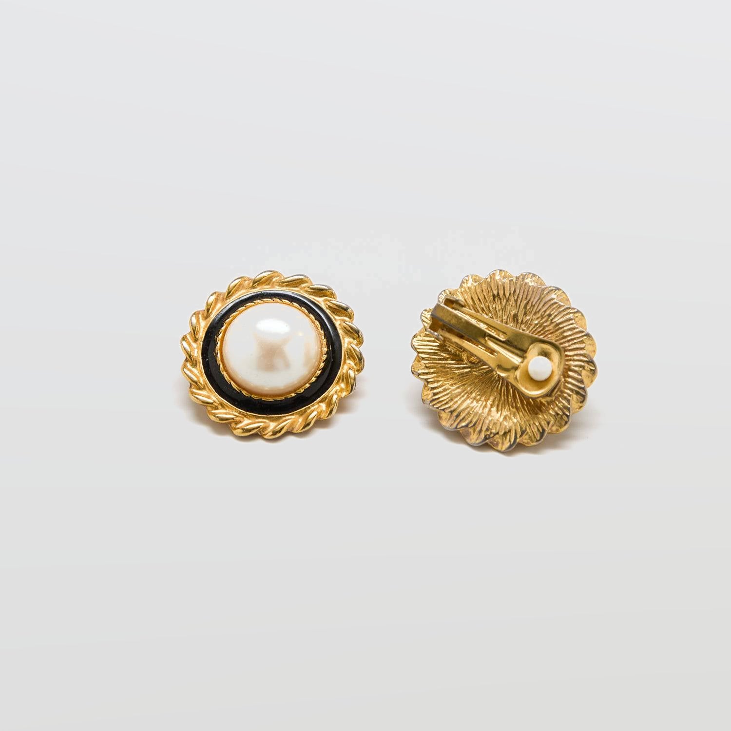 Vintage Park Lane Pearl Twist Earrings - Admiral Row