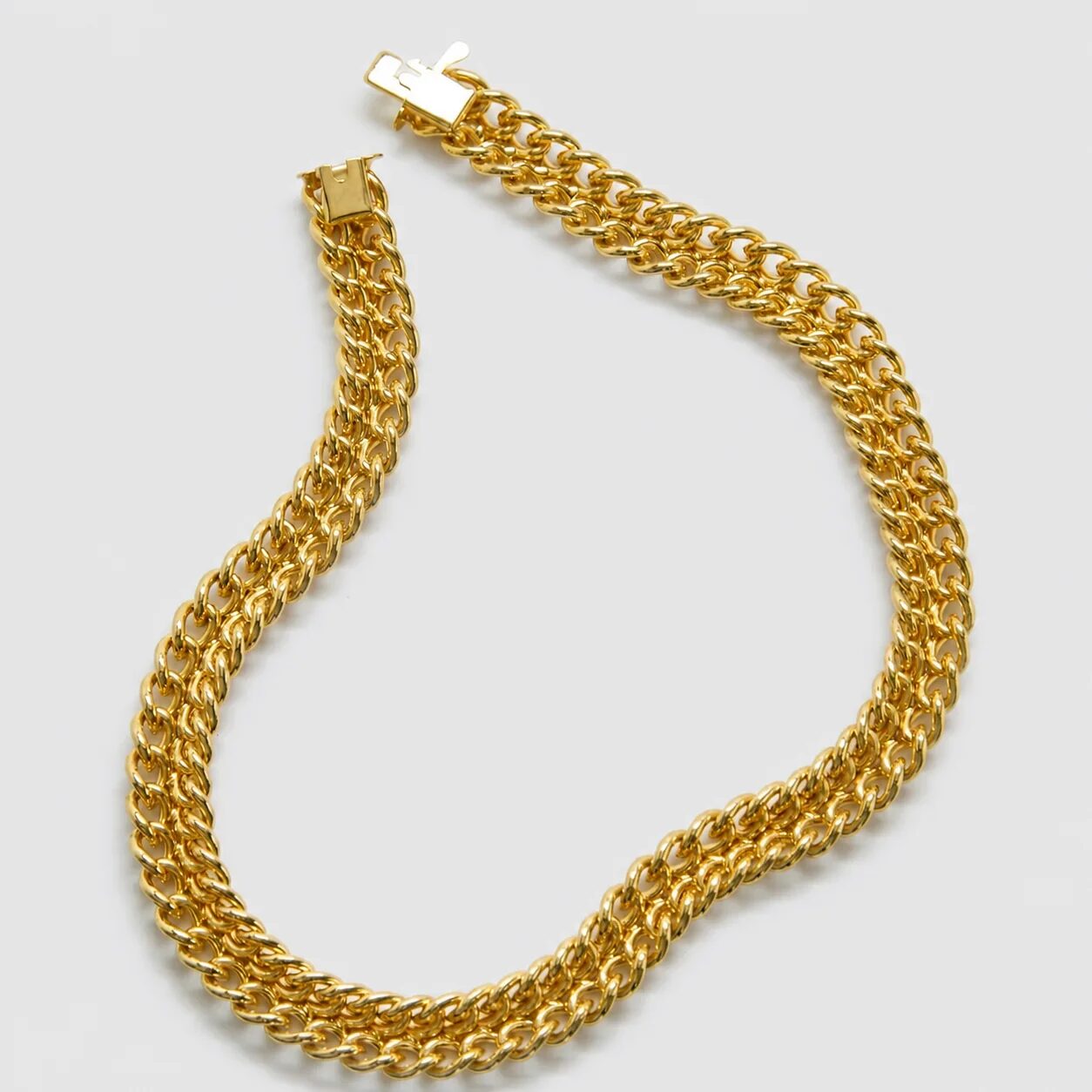 Vintage gold-tone double curb chain necklace, chain and clasp detail